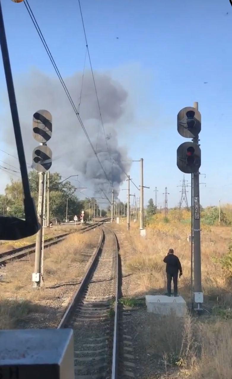 В Харькове в районе Жихаря бушевал пожар. Фото: t.me/kharkiv_1654